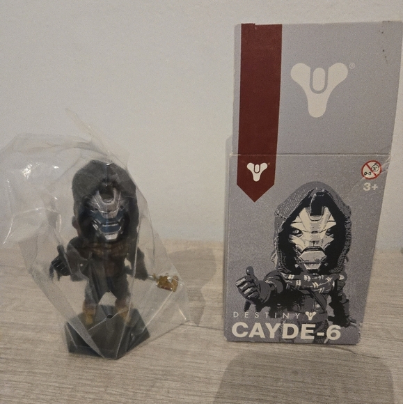 Destiny Cayde 6 Figure GameStop Preorder Bonus Exclusive Bungie In Package - Picture 1 of 6
